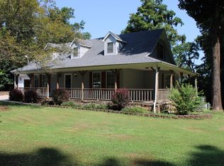 207 Martin Dr, Muscle Shoals, AL 35661