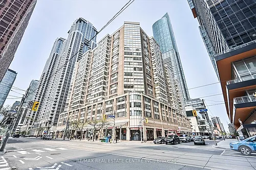 711 Bay St #1414 Photo 1