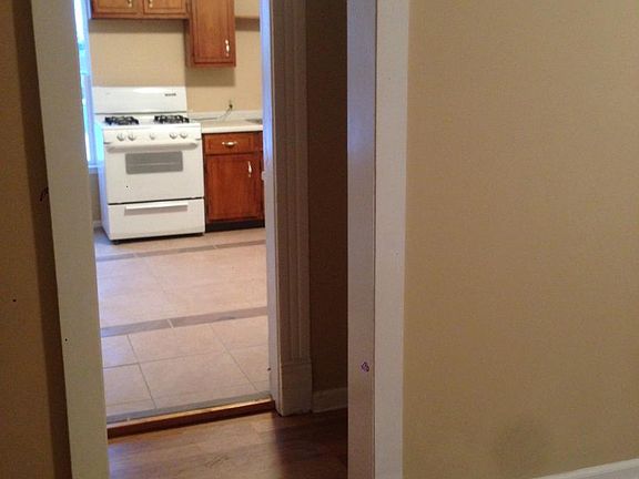 5th image of 1033 S 30th Ave #2
