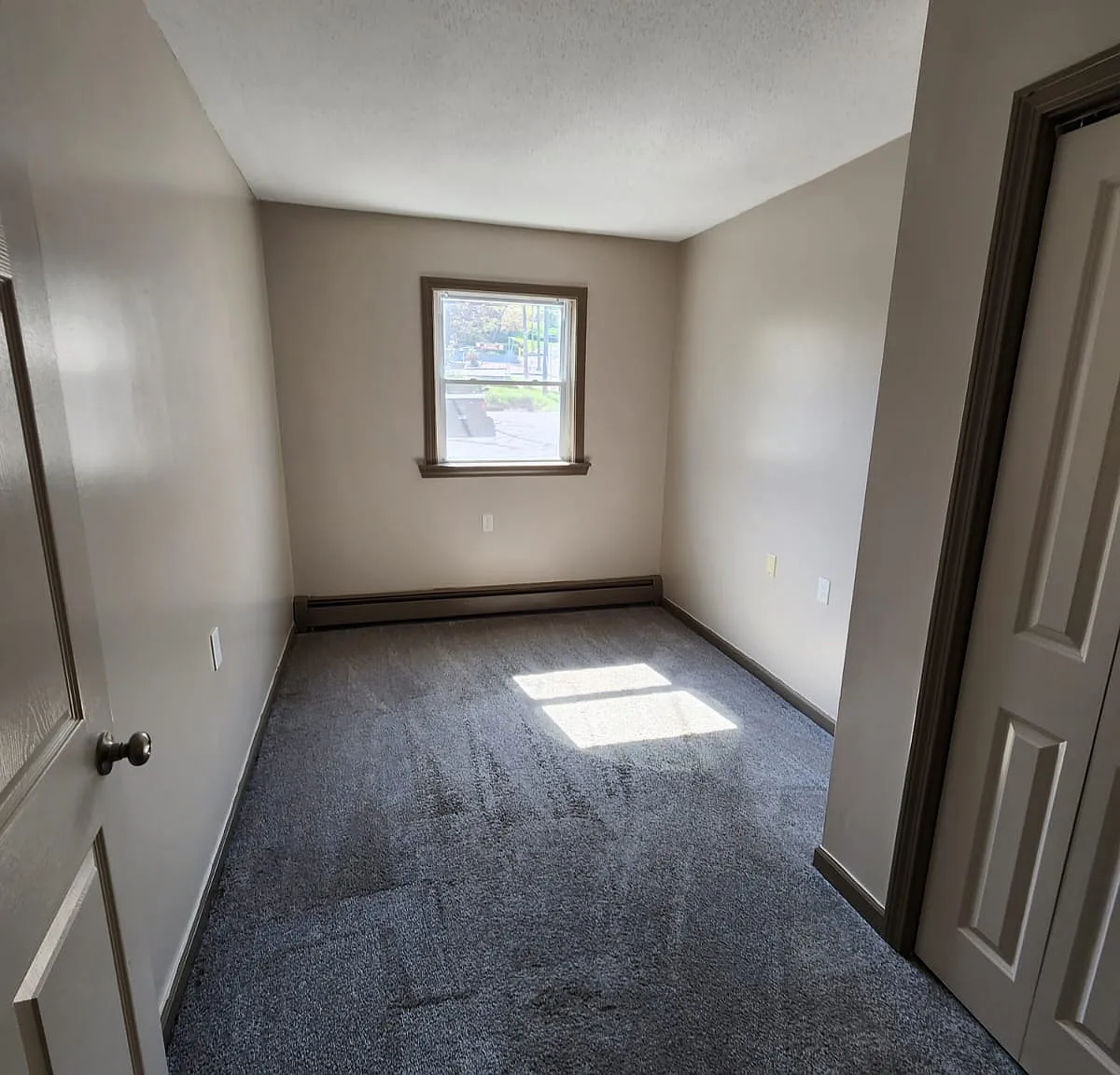 2 bed, 850 sqft, $1,750 — Photo 3