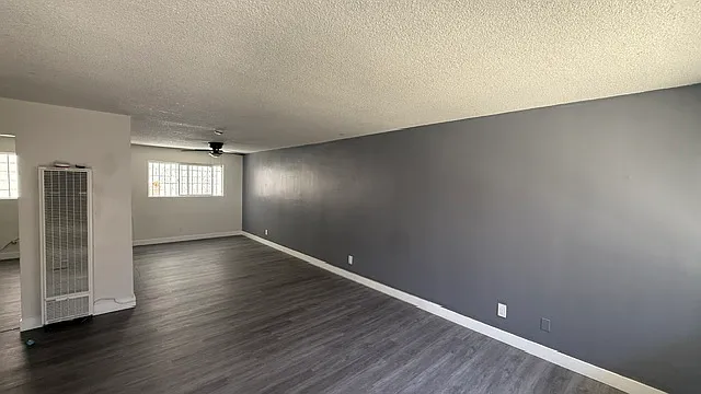 3 bed, 900 sqft, $2,600 — Photo 3