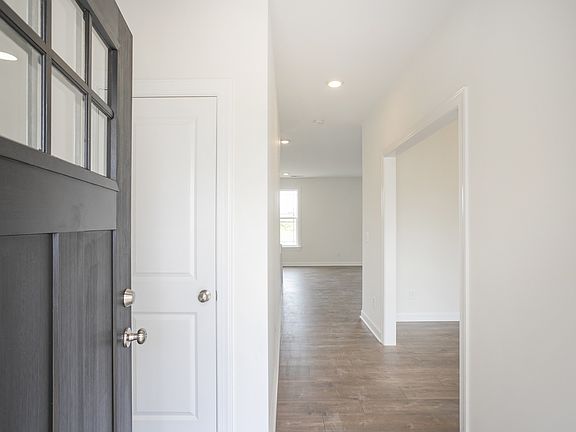 5th image of 6008 Cavalry Ct