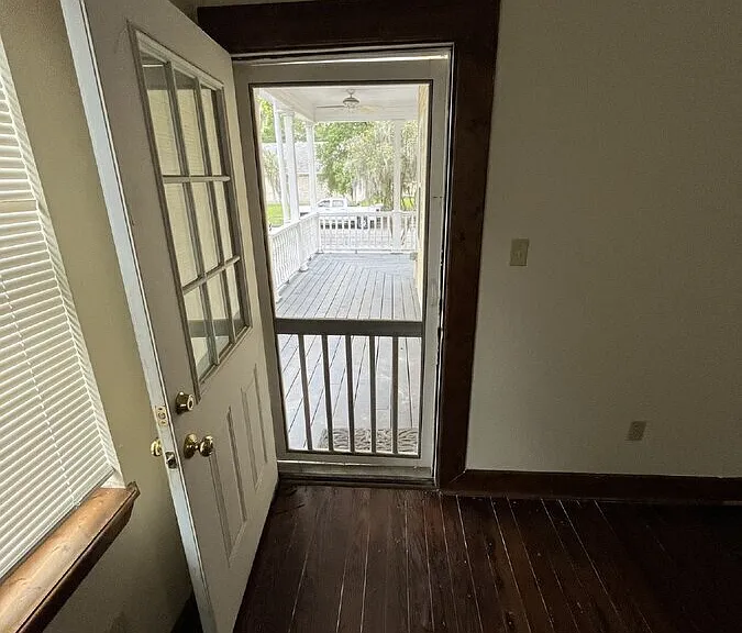 904 E Duffy St #A — Photo 15