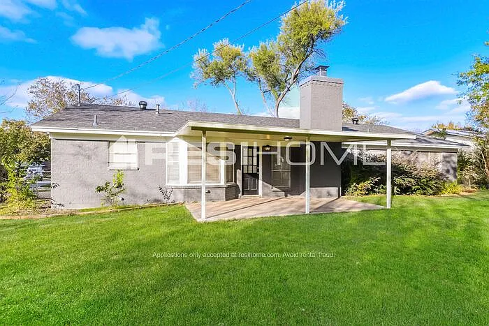2125 Rockmoor Dr — Photo 17