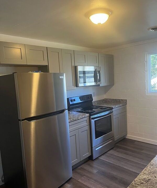 1st image of 114 N Old Church St