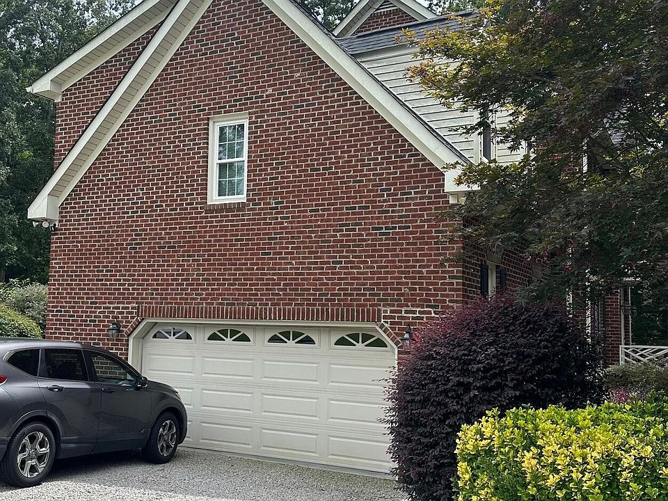2nd image of 5626 Marian Ln