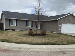 502 Weatherby Ct, Gillette, WY 82718