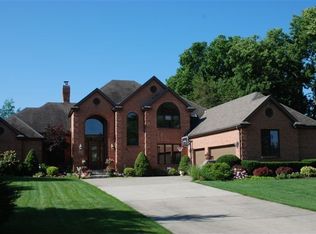 10 Congressional Pl, Springboro, OH 45066