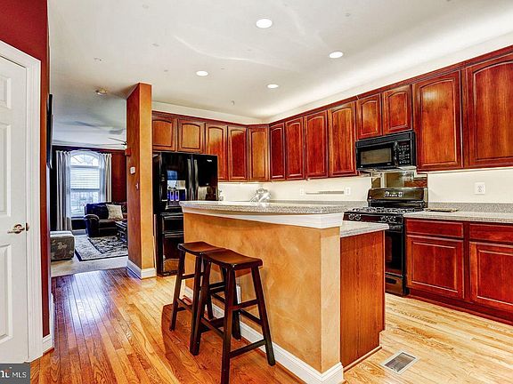 4th image of 8496 Pamela Way Unit 114