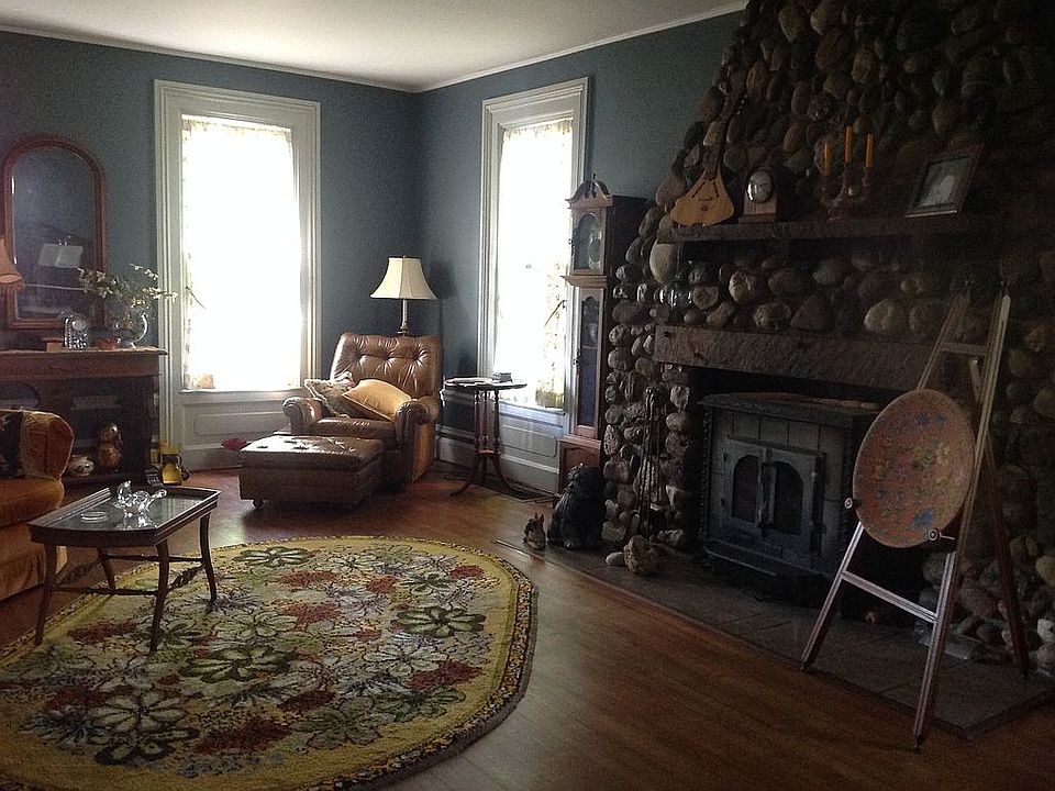 2nd image of 1750 W Tienken Rd
