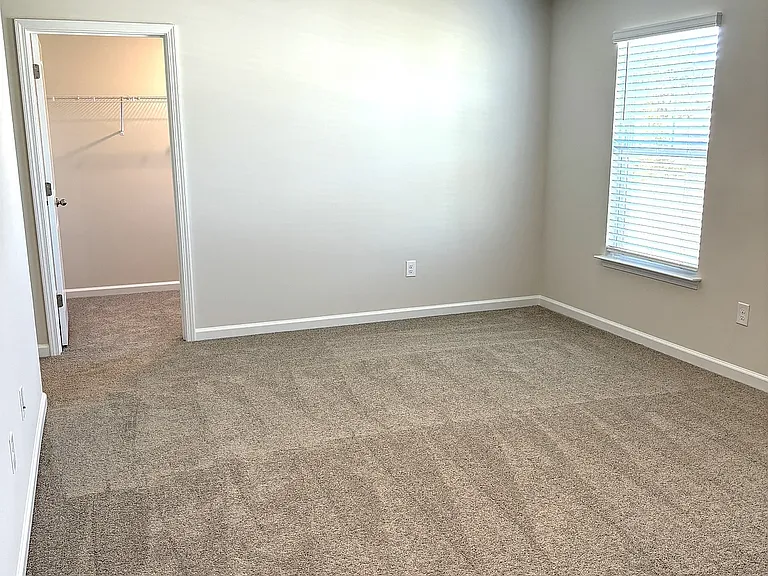 100 Kelsey Ct — Photo 38