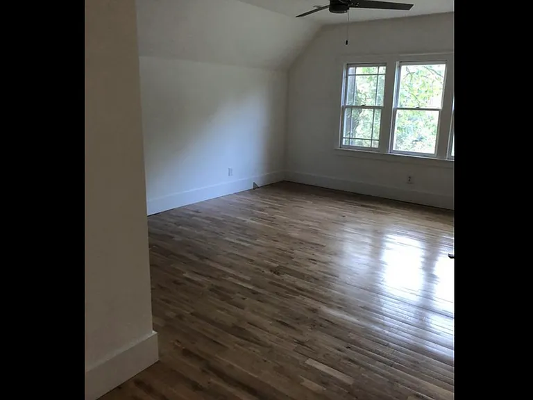 702 Catherine St SW — Photo 11