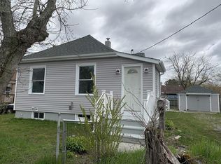 66 Munsey Ave, Swansea, MA 02777