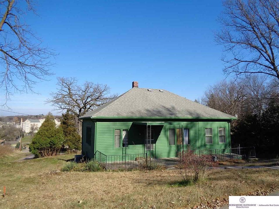 1st image of 1224 Avenue A