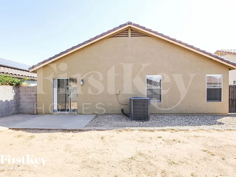 15552 W Port Au Prince Ln — Photo 15