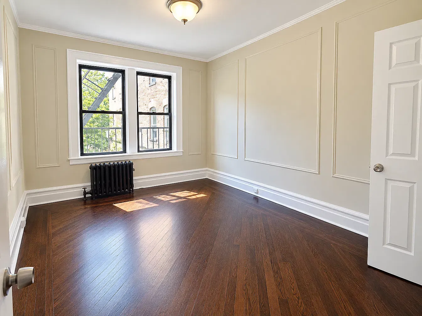 2 bed, 600 sqft, $1,800 — Photo 2