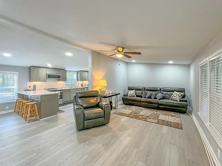 16957 Lake Christiana Ct — Photo 19