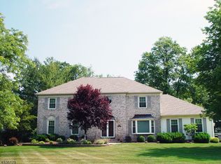 6 Hickory Hill Rd, Hillsborough, NJ 08844