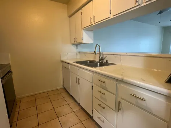 1509 Willow Ave APT 101, Clovis, CA 93612