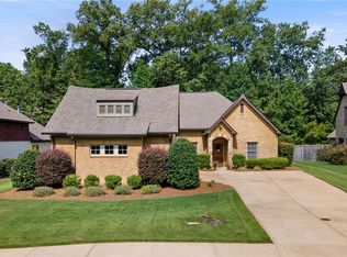 1156 Walden Ln, Auburn, AL 36830