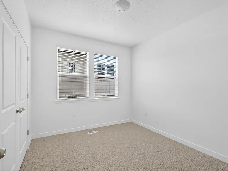12648 S Mine Loop Ln — Photo 18
