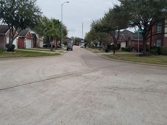 4th image of 9706 Kingsville Park Dr