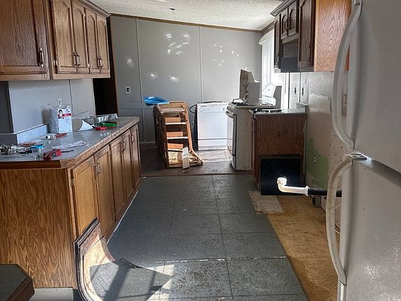 4th image of 815 W Douglas Rd #114