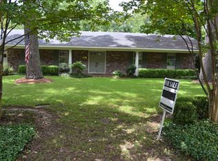 5942 Lake Trace Cir, Jackson, MS 39211