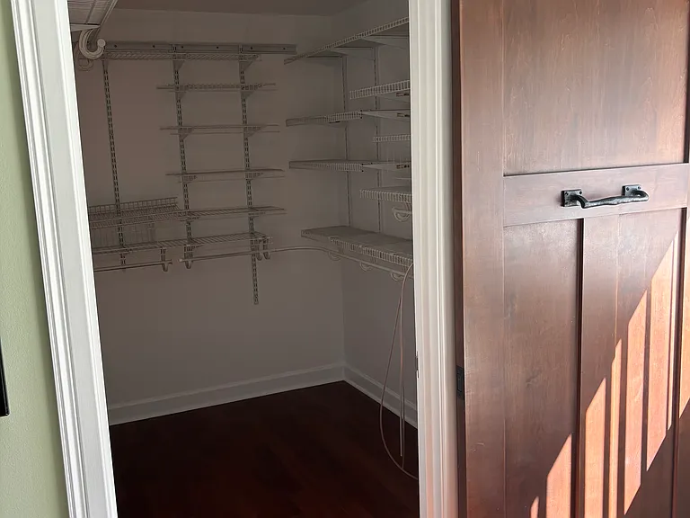 560 Vine Ave #203 — Photo 25