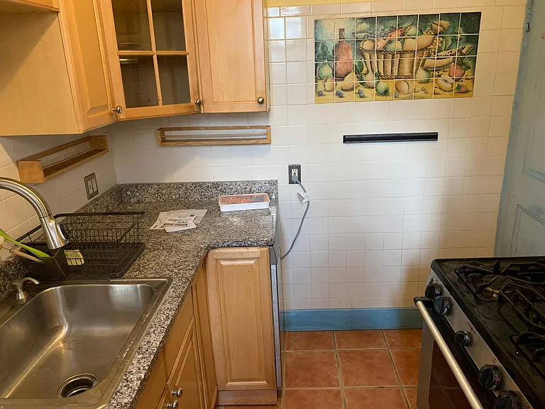 52 Garden St #26 — Photo 6
