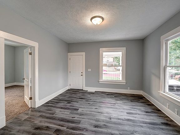 4th image of 115 W Jewell Ave