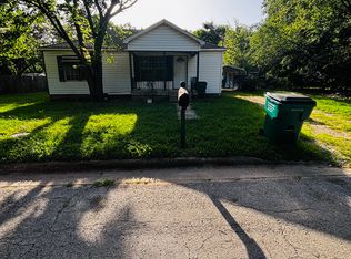 918 N Taylor St, Gainesville, TX 76240