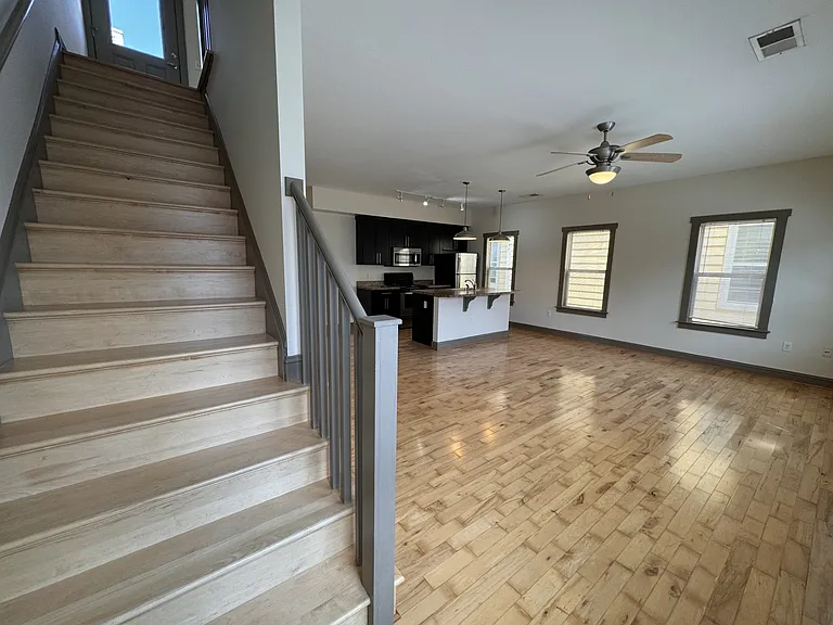 1319 McDonough St #B — Photo 9