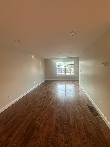 528 Naugatuck Ave Photo 1