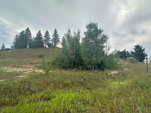 5th image of Lakeway Dr