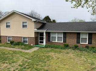 316 Donna Dr, Hendersonville, TN 37075