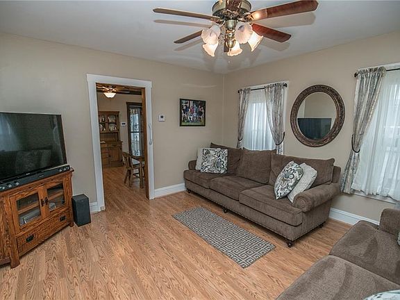 4th image of 12308 Lena Ave