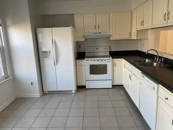 1320 Longlac Rd, Virginia Beach, VA 23464