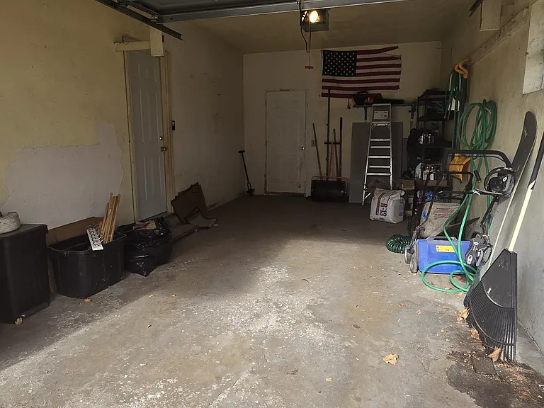 1018 Harmony Dr — Photo 8