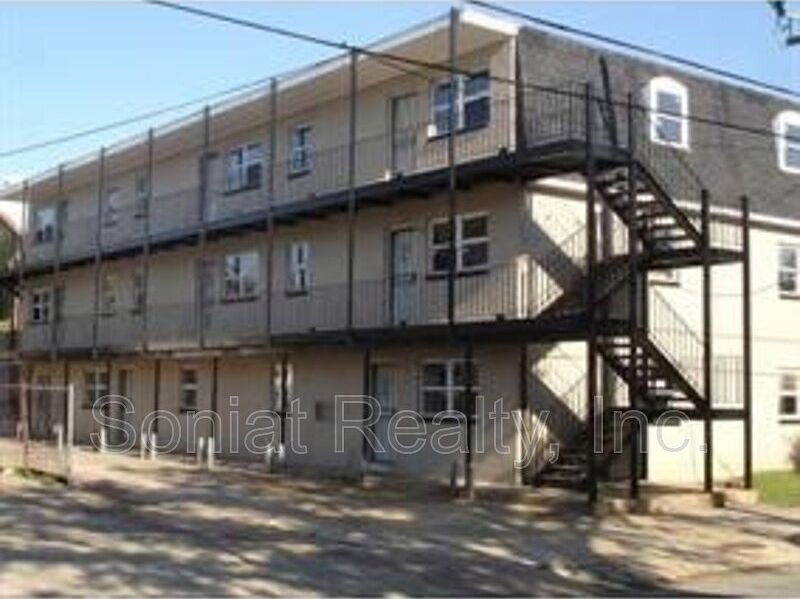 1st image of 1417A Annunciation St