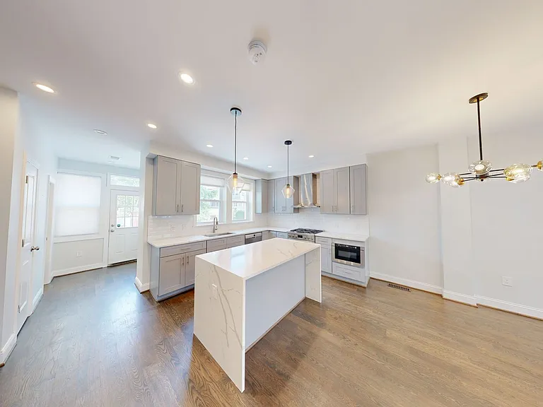 4023 New Hampshire Ave NW — Photo 7