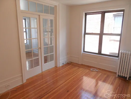 Rented by City Connections Realty | media 15