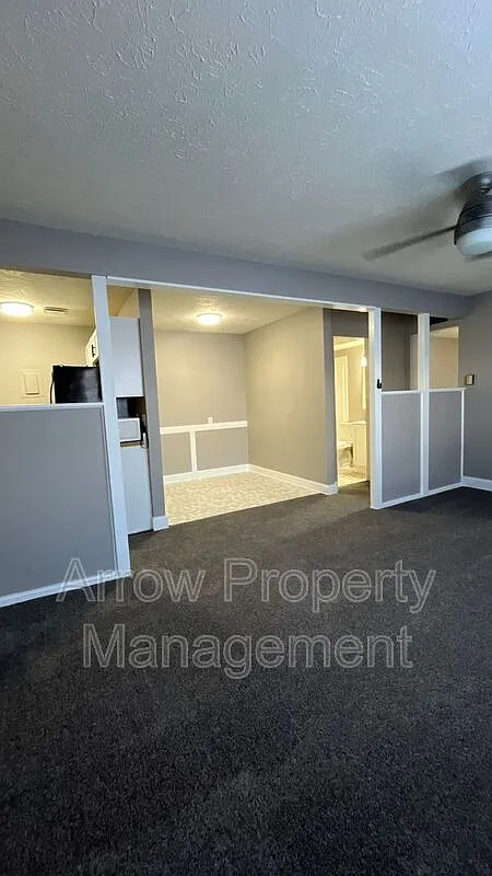 Building Photo - 1215 E St #8