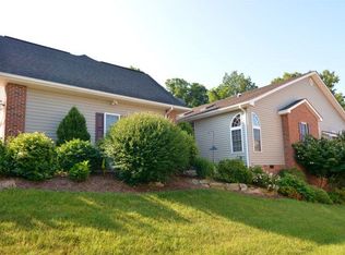 525 Spring Oaks Dr, Rockingham, VA 22801