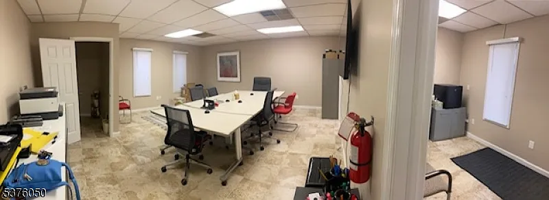 Studio, 525 sqft, $1,295 — Photo 2