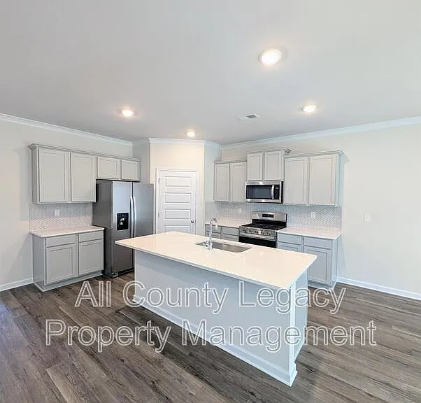 2969 Champions Way — Photo 2