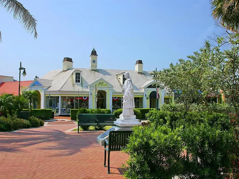1511 Gulf Of Mexico Dr #201 — Photo 44