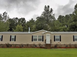 821 Blooming Dale Ln, Pinopolis, SC 29469