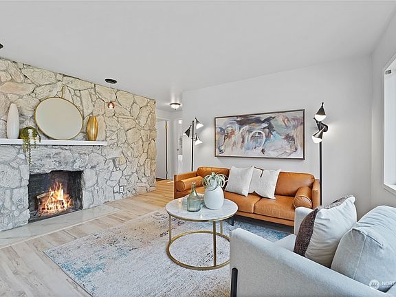 4th image of 13702 Ashworth Avenue N