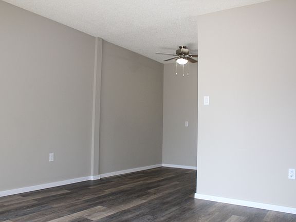 3rd image of 262 Pinehouse Pl #506497